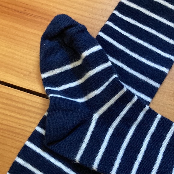 HANNA ANDERSSON 90/100 Navy Blue Stripe Tights Footed - Picture 2 of 4